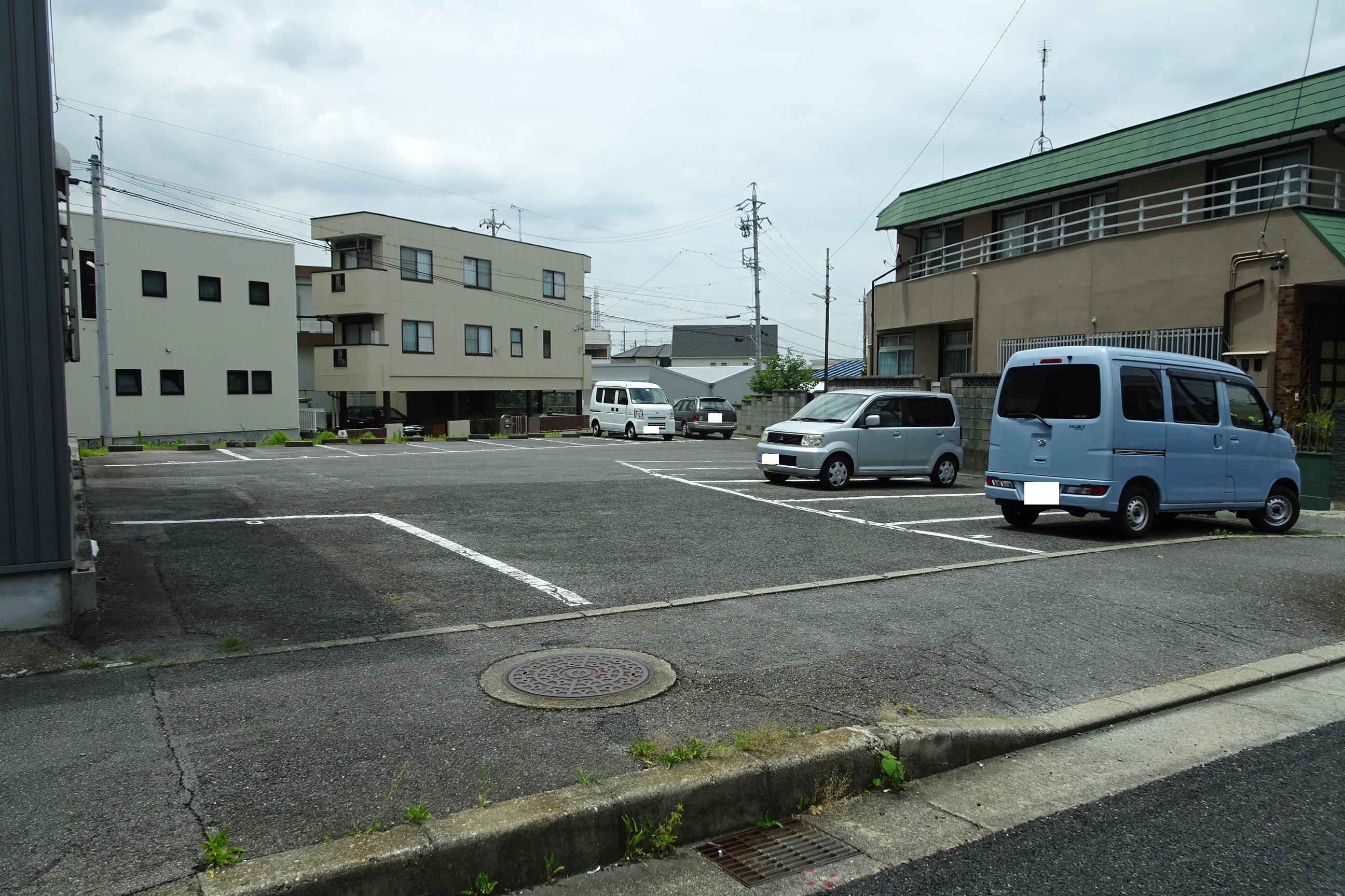 井田町唐機関パーキングの外観・駐車場イメージ1枚目