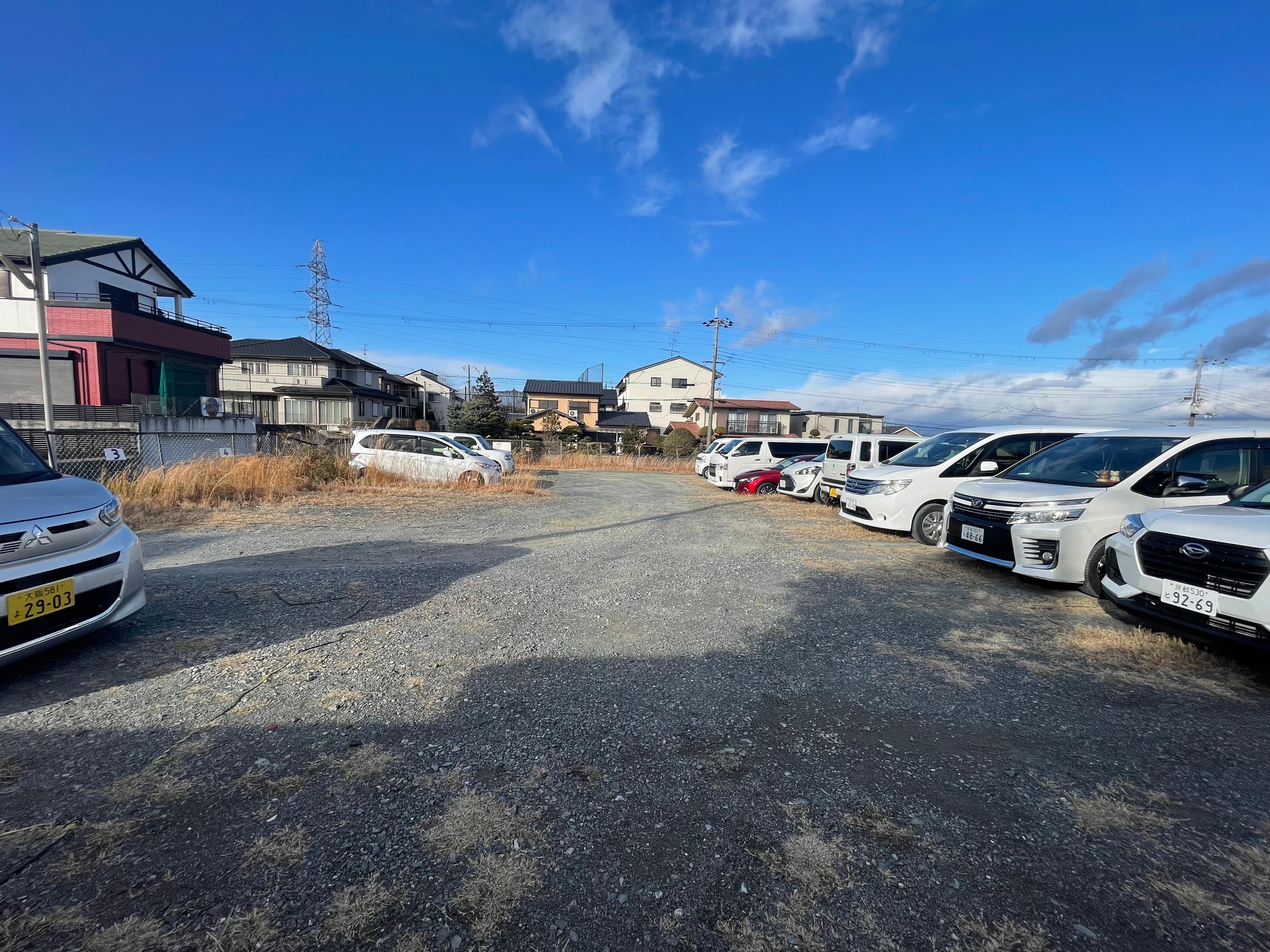 男山吉井駐車場A号地の外観・駐車場イメージ2枚目