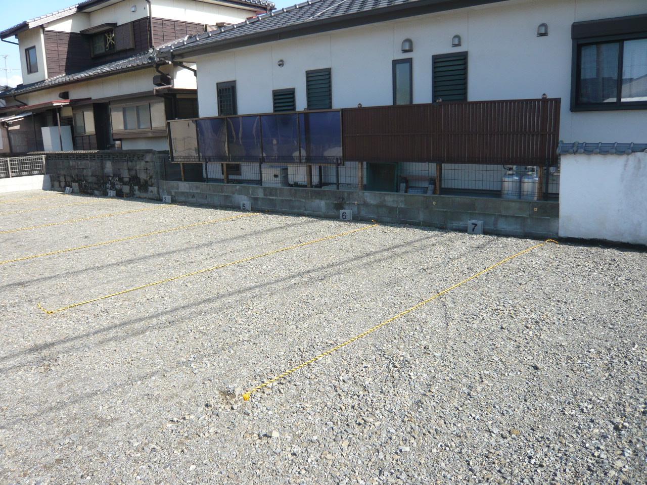 良町3丁目村上月極駐車場の外観・駐車場イメージ3枚目