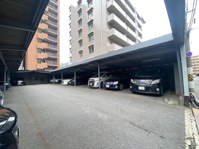 河野ガレージ１の外観・駐車場イメージ3枚目