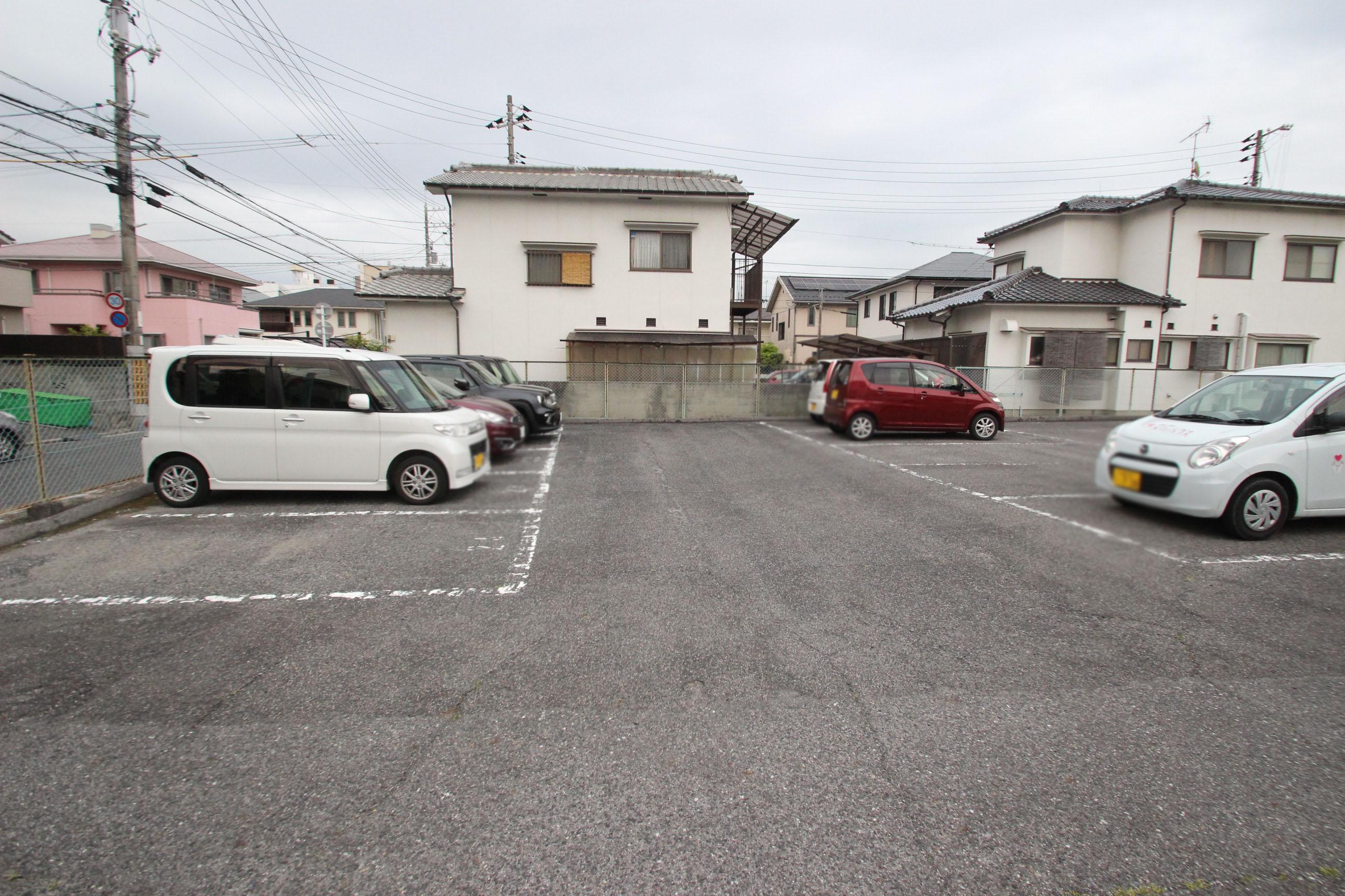 網岡駐車場の外観・駐車場イメージ1枚目