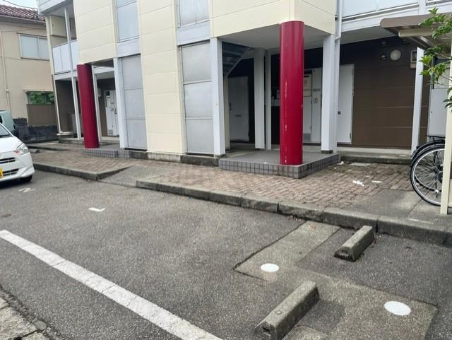 アフロディーテ諸江(15247)の外観・駐車場イメージ1枚目