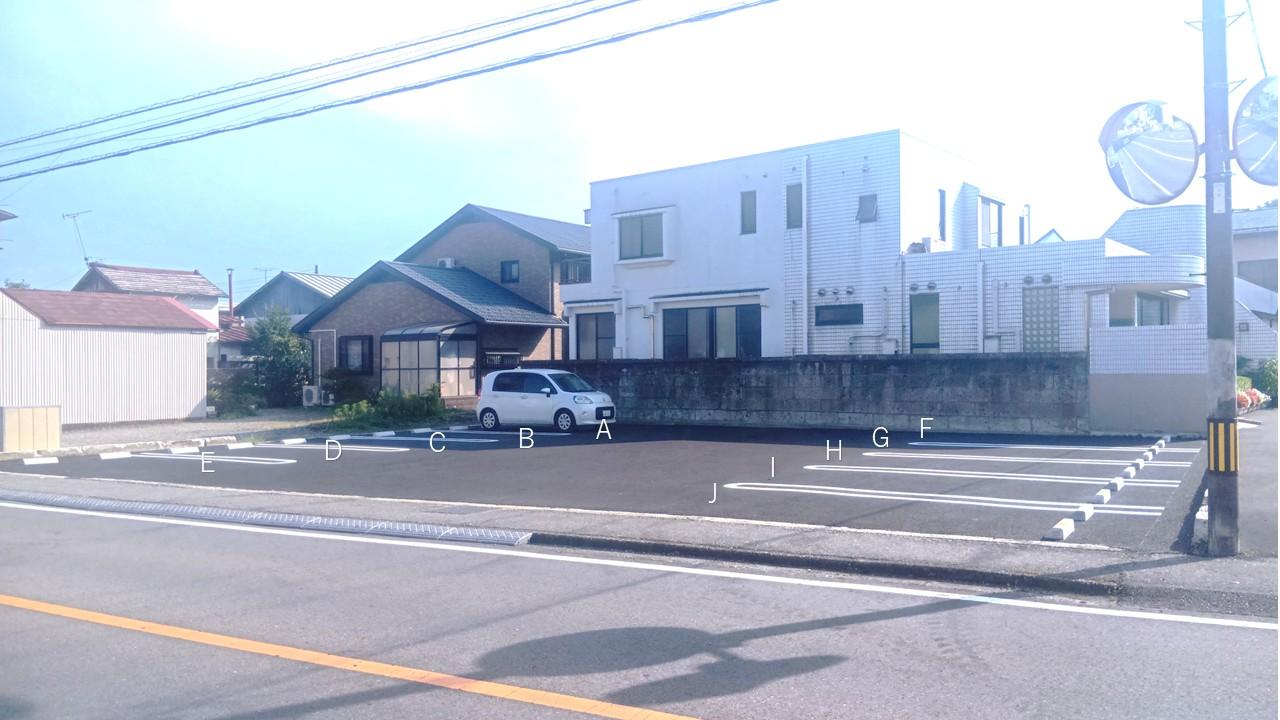 元町月極駐車場の外観・駐車場イメージ1枚目