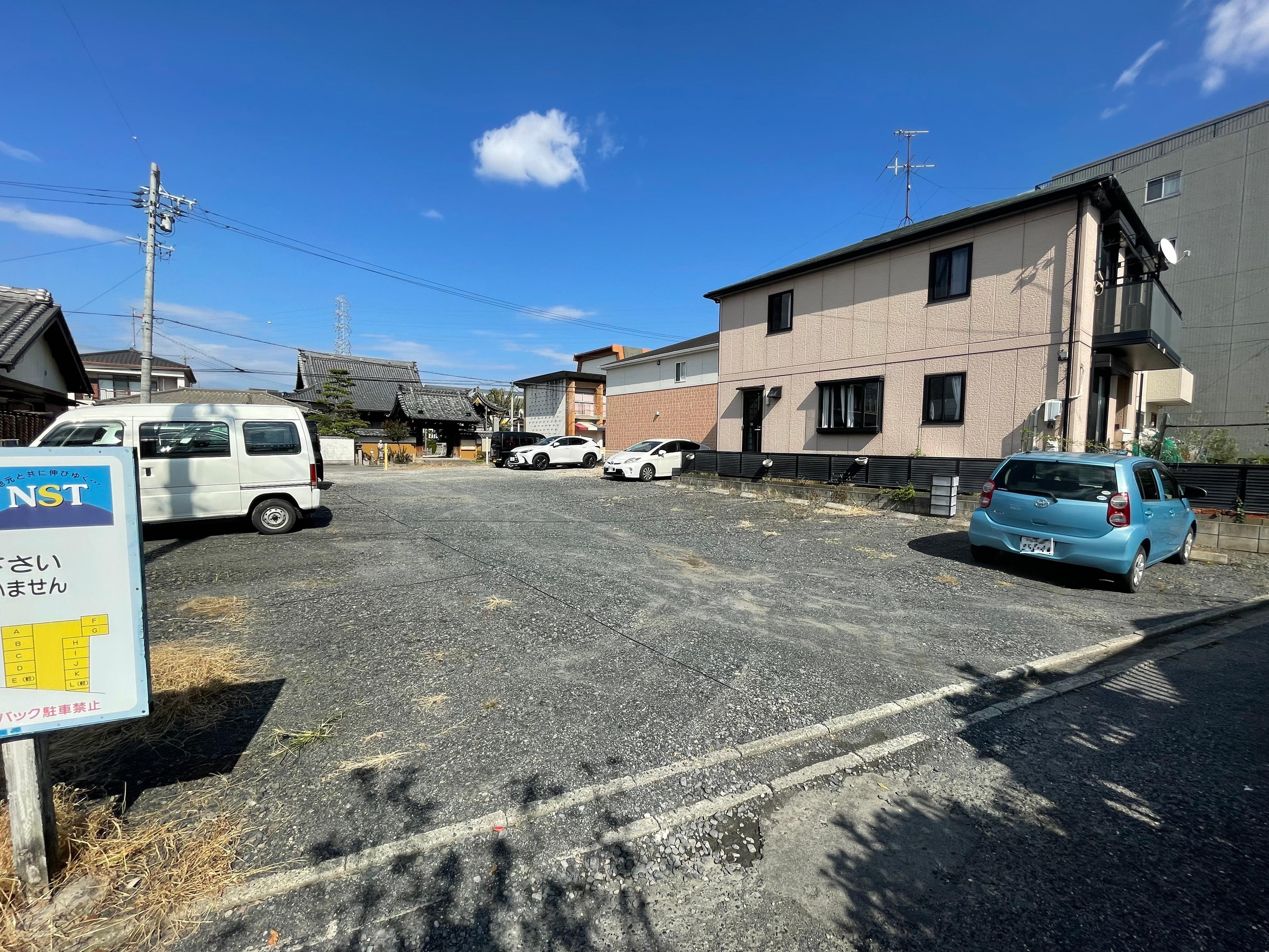 居屋敷Ⅱ駐車場の外観・駐車場イメージ1枚目