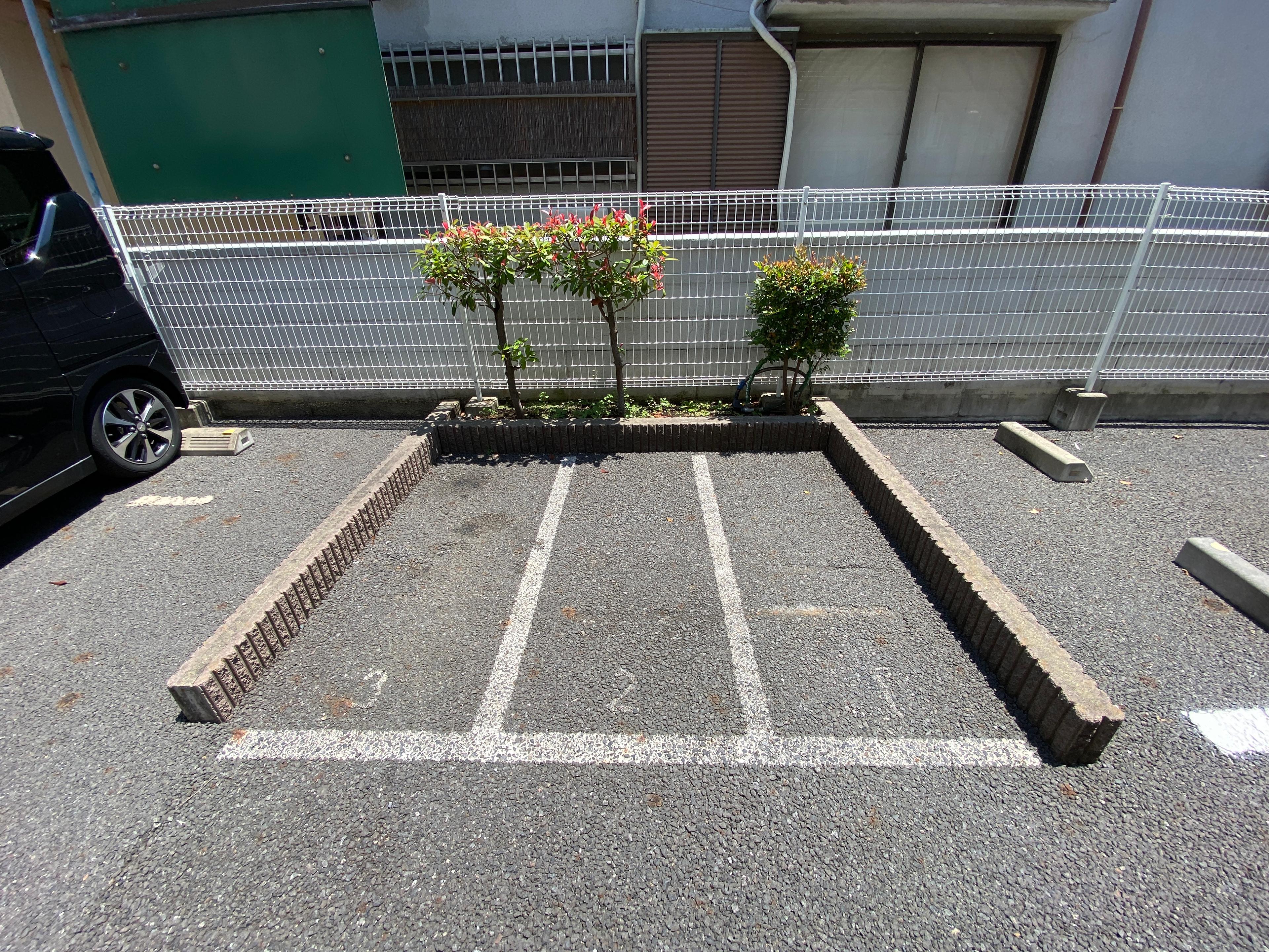 Olivier Maihama（オリヴィエ舞浜）の外観・駐車場イメージ2枚目