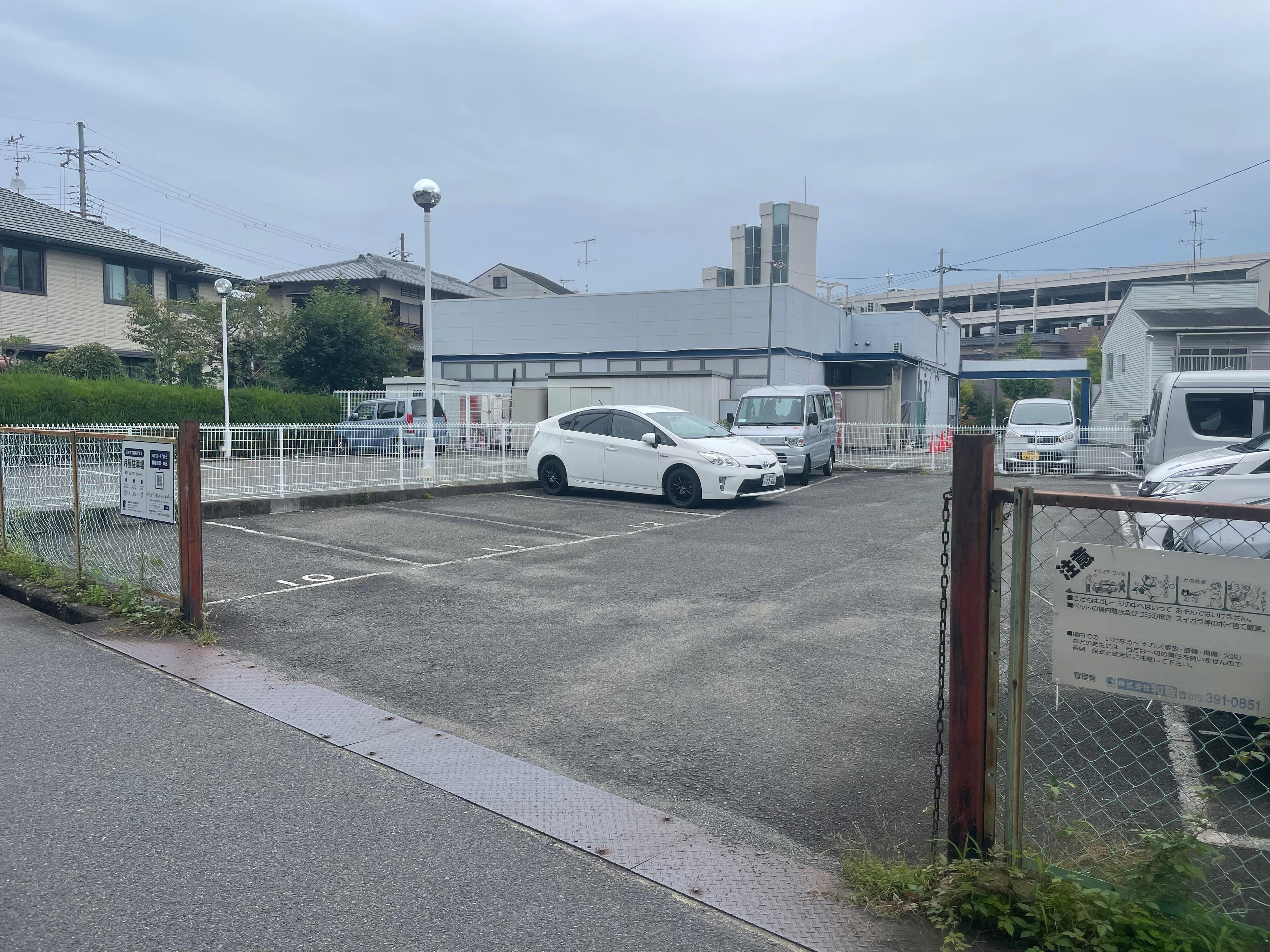 細川（山ノ下）ガレージの外観・駐車場イメージ2枚目