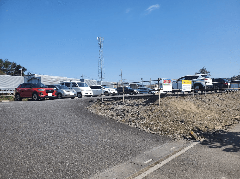 高木駐車場の外観・駐車場イメージ3枚目