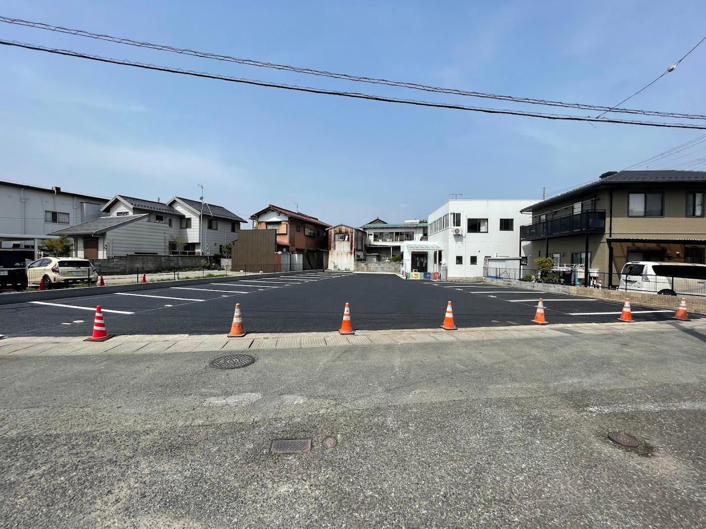 金屋三丁目 松吉パーキング２の外観・駐車場イメージ3枚目