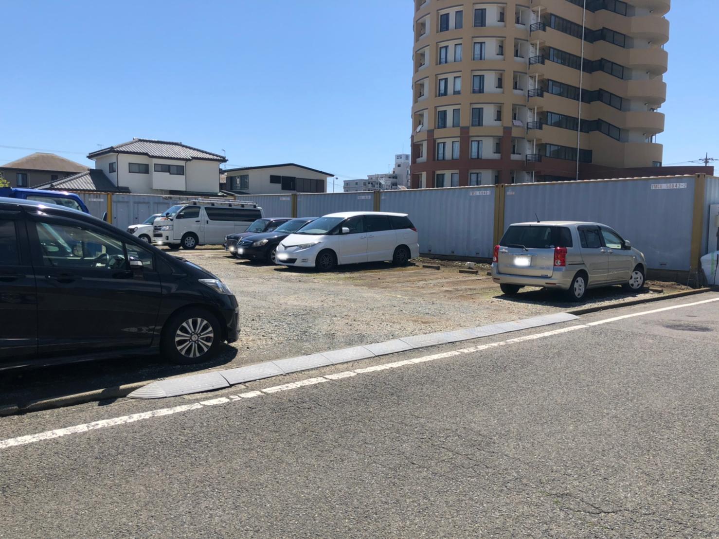 中原3丁目月極駐車場の外観・駐車場イメージ1枚目