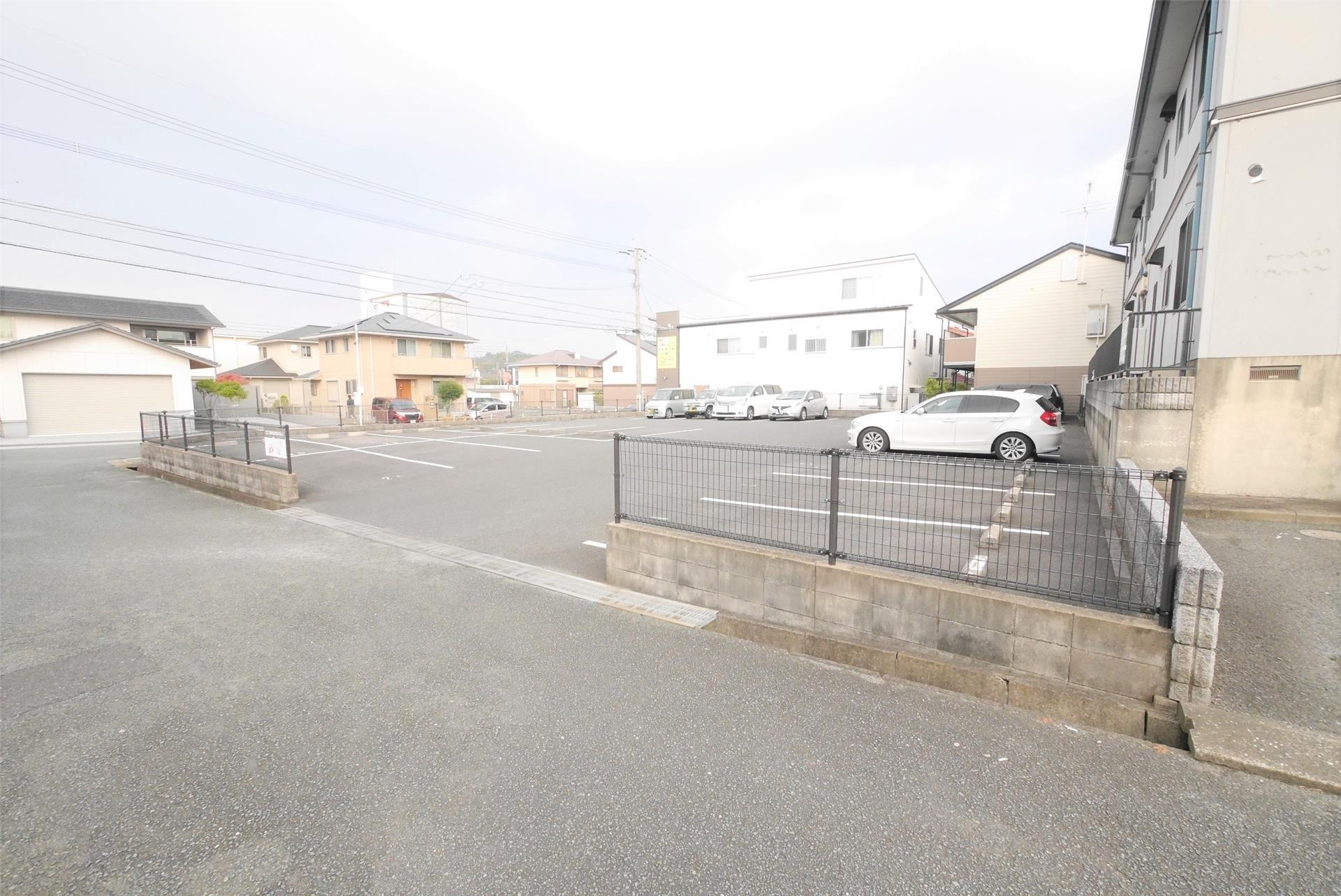 Kay´sパーキングⅡの外観・駐車場イメージ2枚目