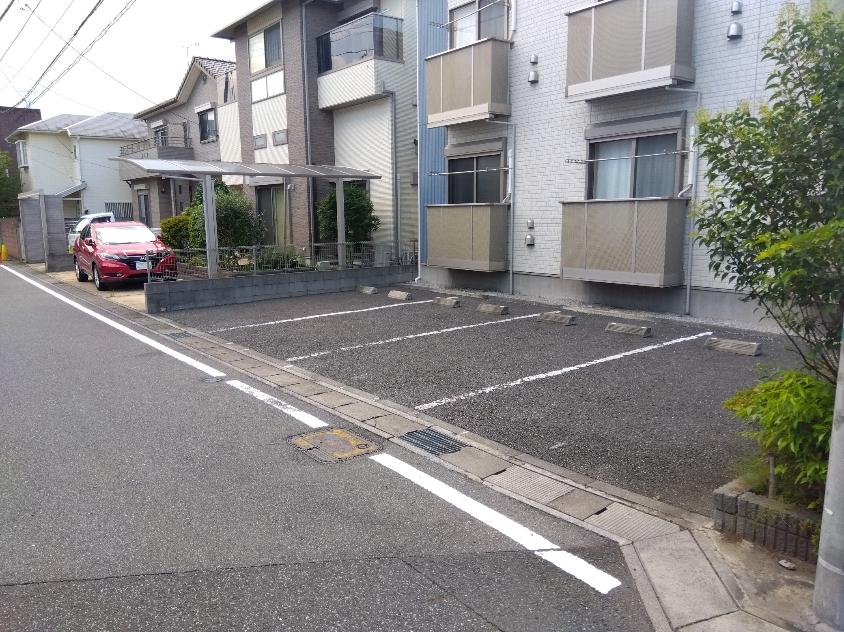 東平賀駐車場の外観・駐車場イメージ1枚目