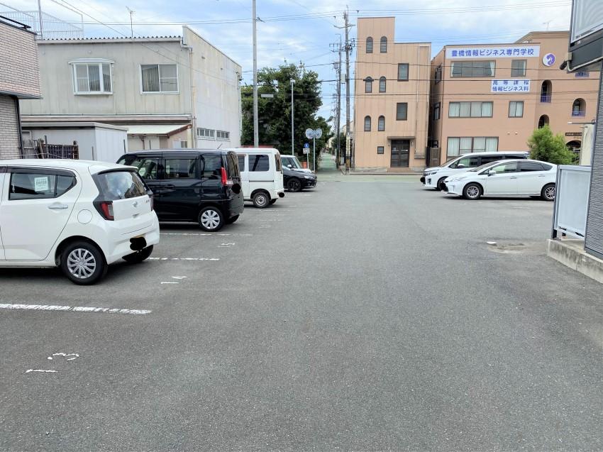 ミワ(36915)の外観・駐車場イメージ1枚目