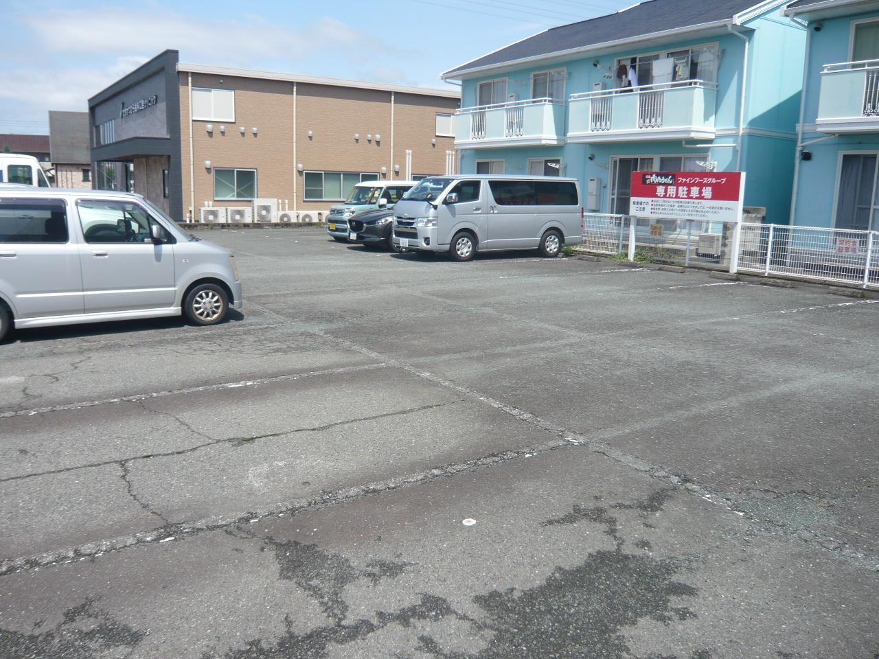 江越1丁目FF月極駐車場の外観・駐車場イメージ2枚目