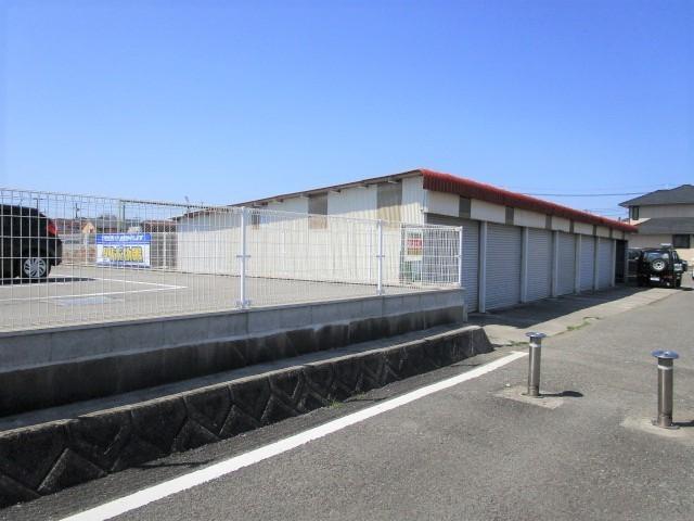 ＩＭガレージの外観・駐車場イメージ2枚目