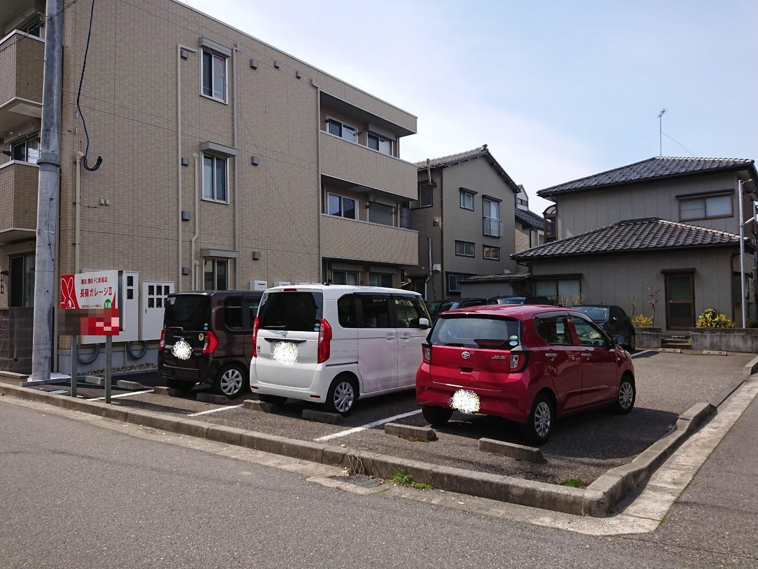 長嶺ガレージⅡの外観・駐車場イメージ1枚目
