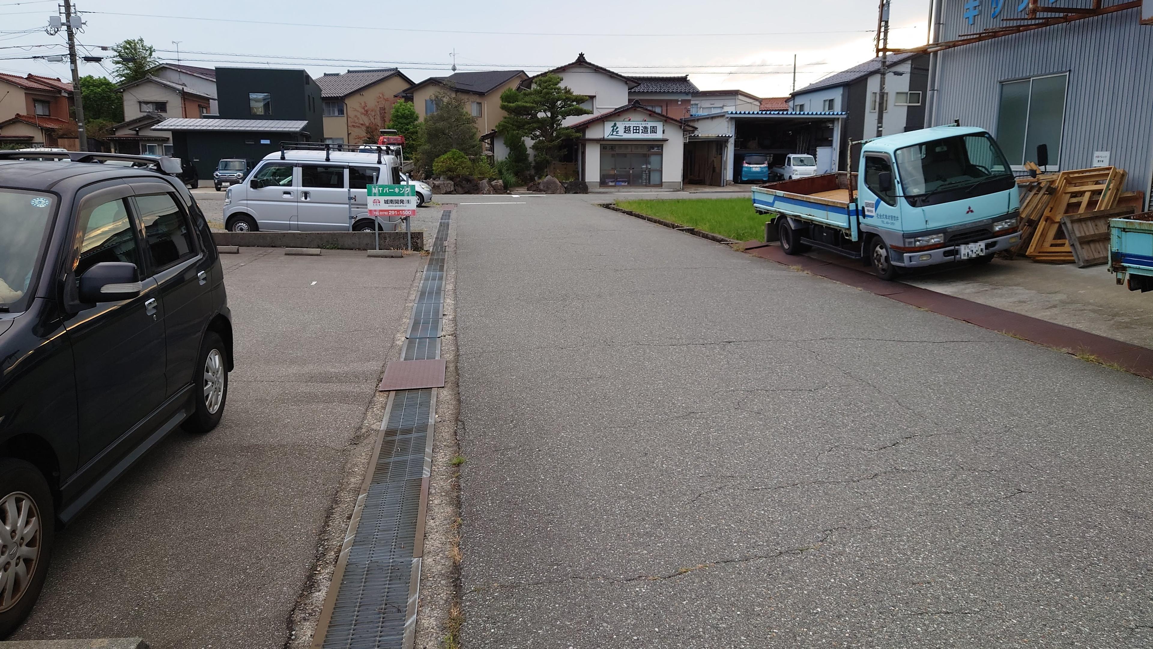 MTパーキングの外観・駐車場イメージ2枚目