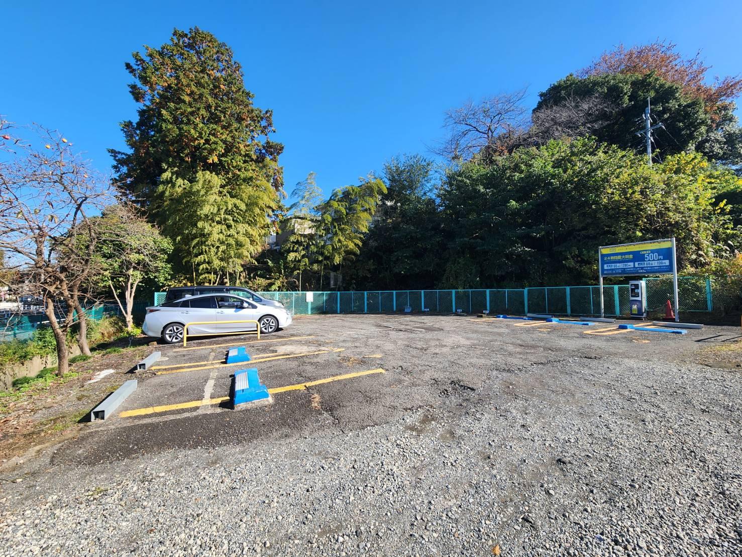 第２坂倉駐車場の外観・駐車場イメージ2枚目