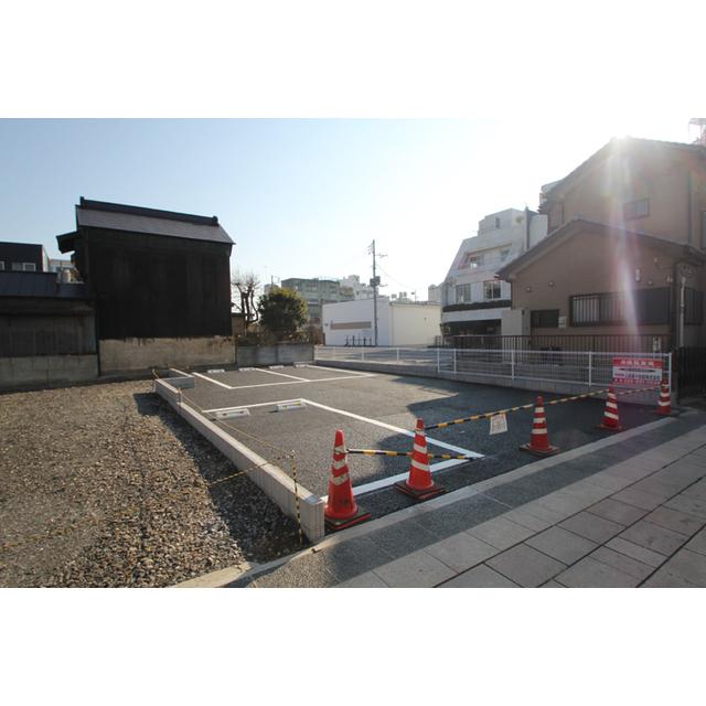 中央1丁目鈴木駐車場の外観・駐車場イメージ1枚目