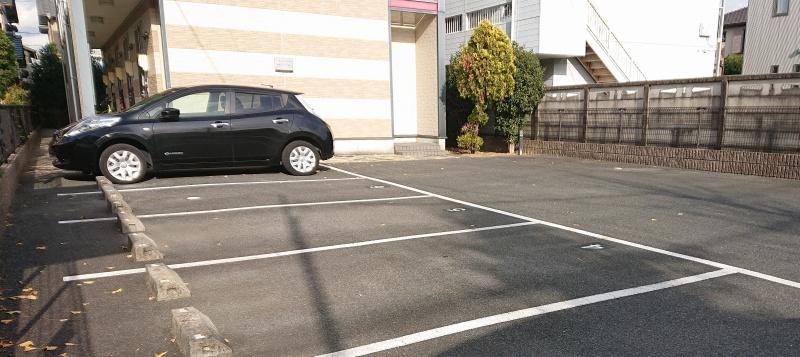 ボヌールⅡ(31011)の外観・駐車場イメージ1枚目