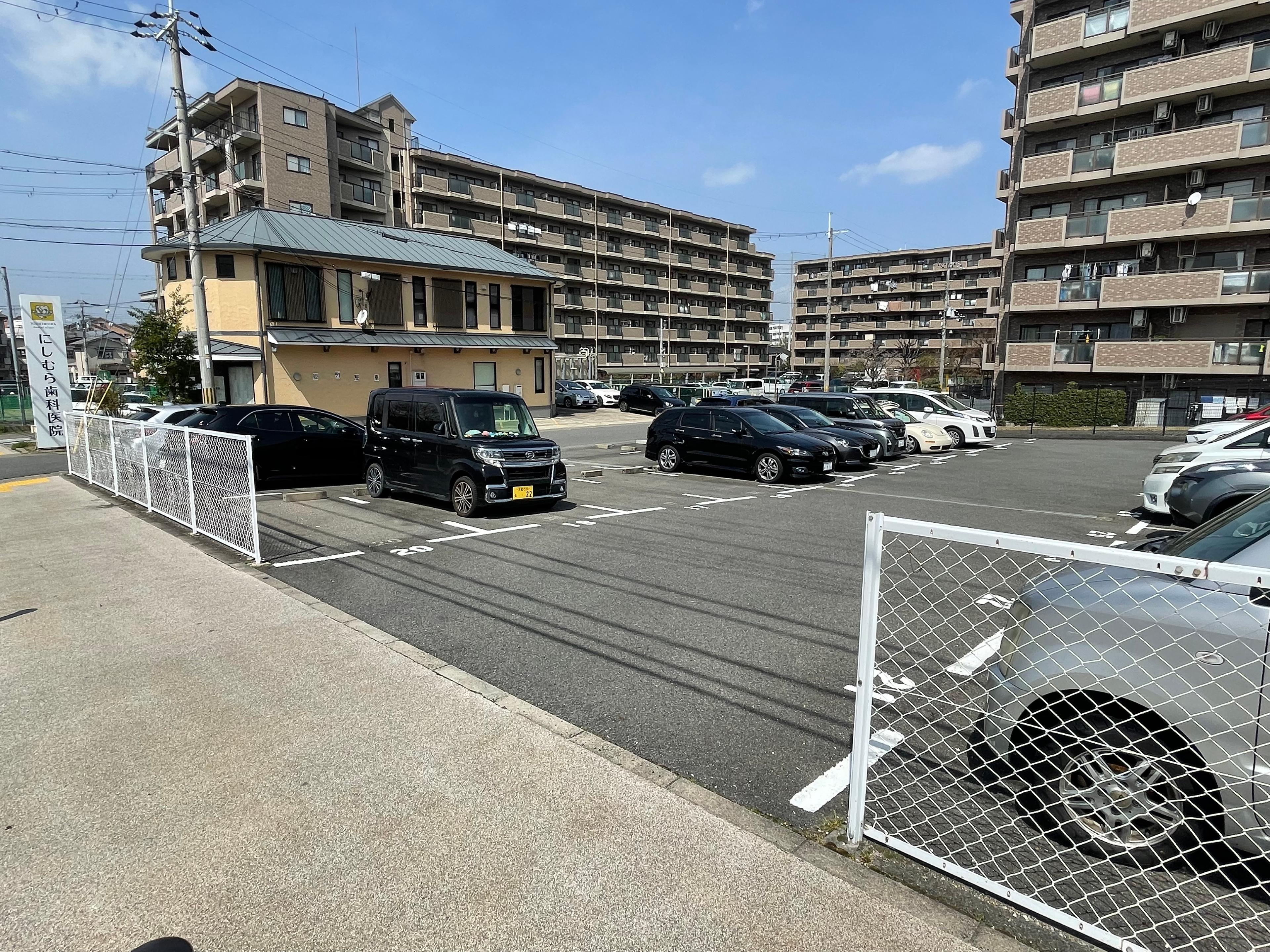 只川ガレージ1の外観・駐車場イメージ1枚目