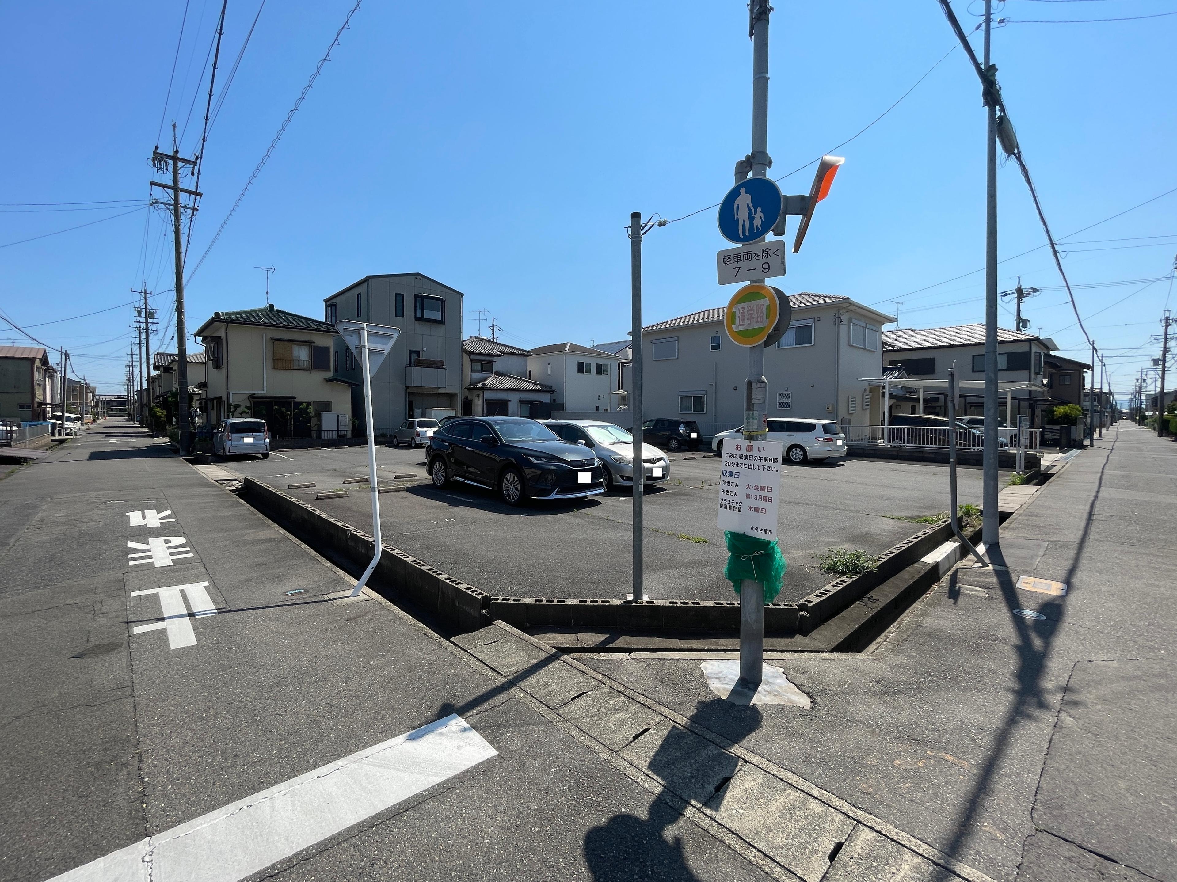 小烏東駐車場の外観・駐車場イメージ2枚目