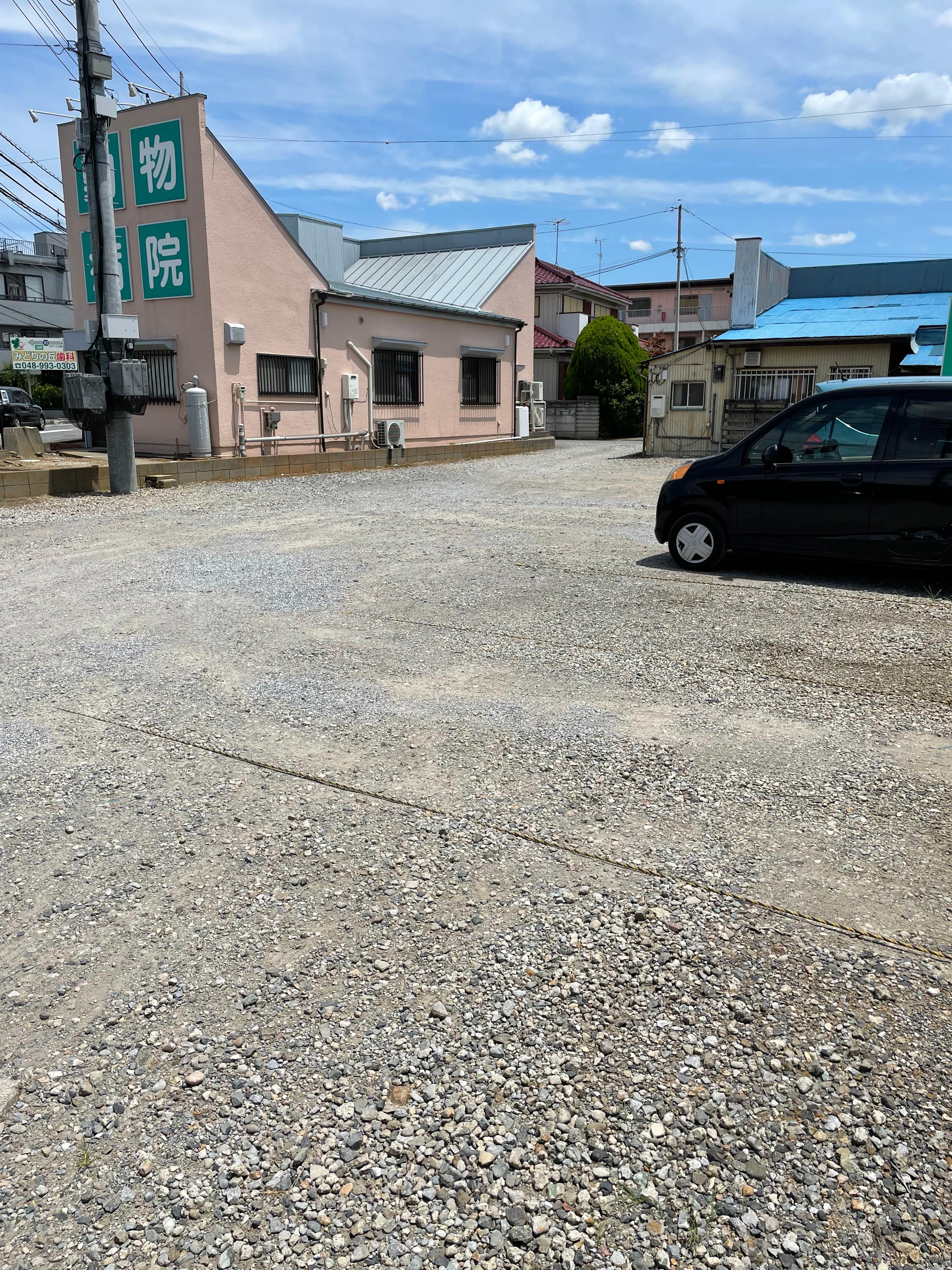 第４ユタカパーキングの外観・駐車場イメージ1枚目