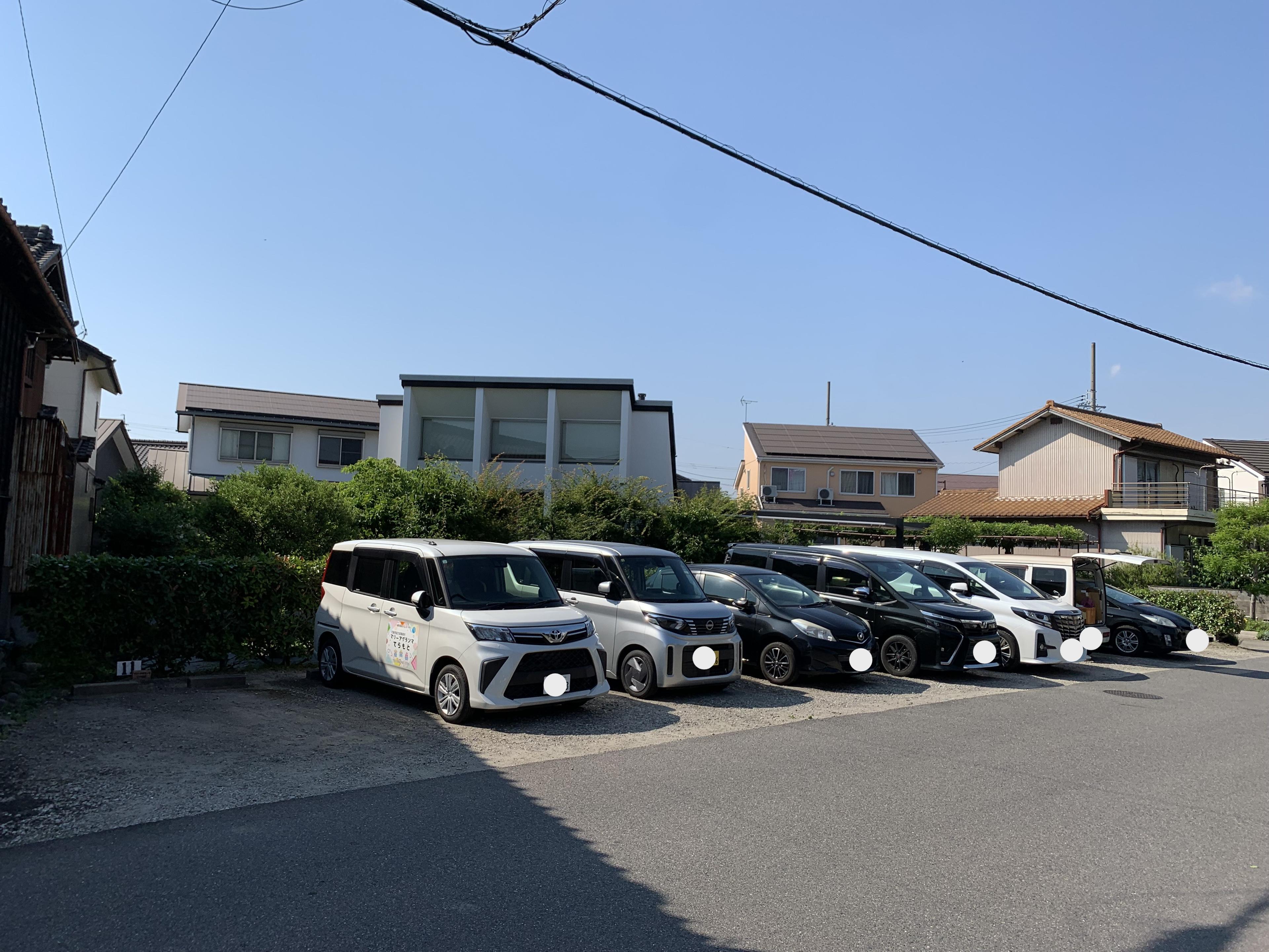 000049の外観・駐車場イメージ1枚目