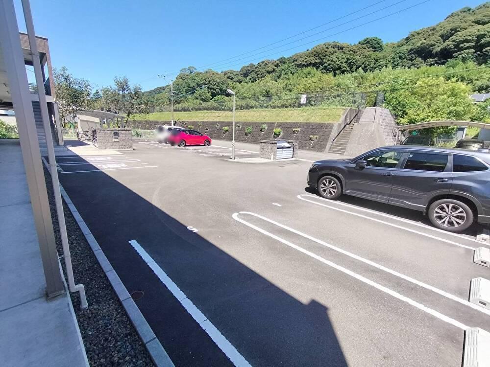 クレイノ秋桜(57364)の外観・駐車場イメージ1枚目