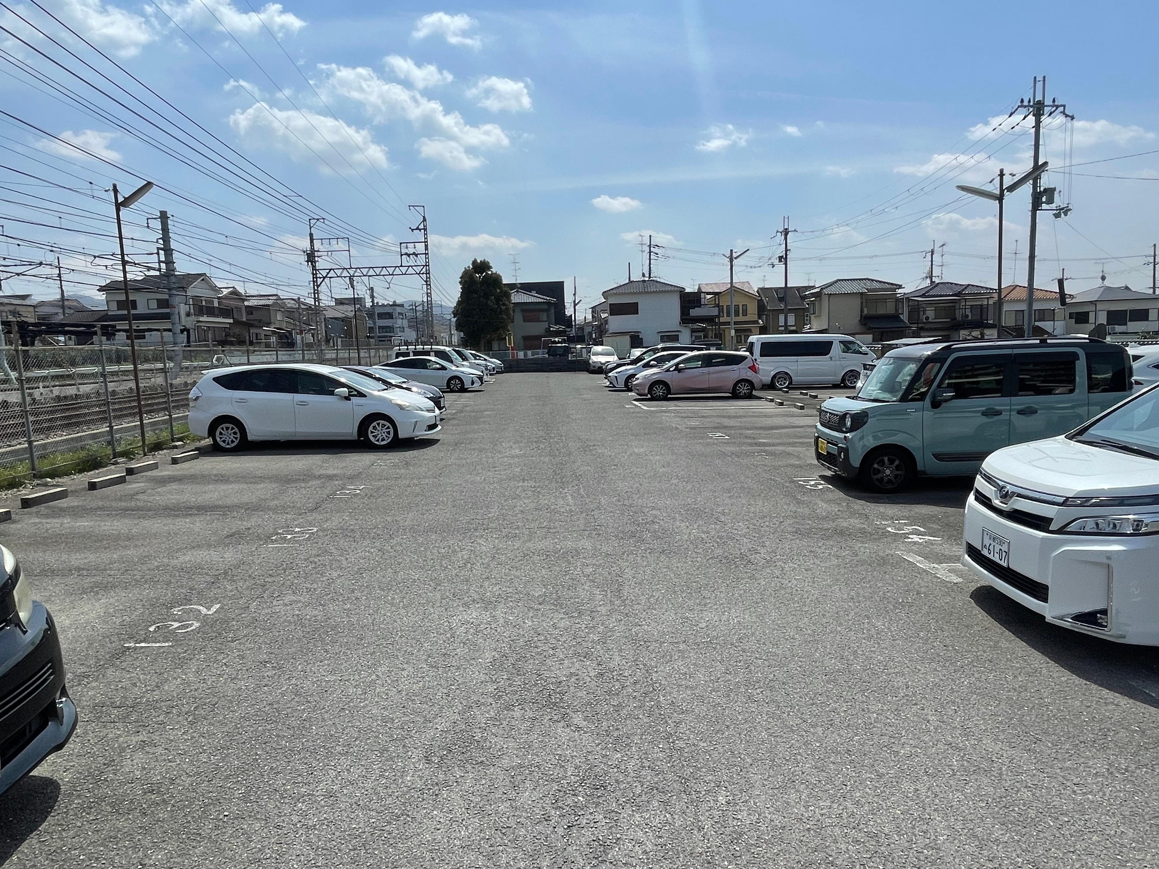 安井ガレージの外観・駐車場イメージ3枚目