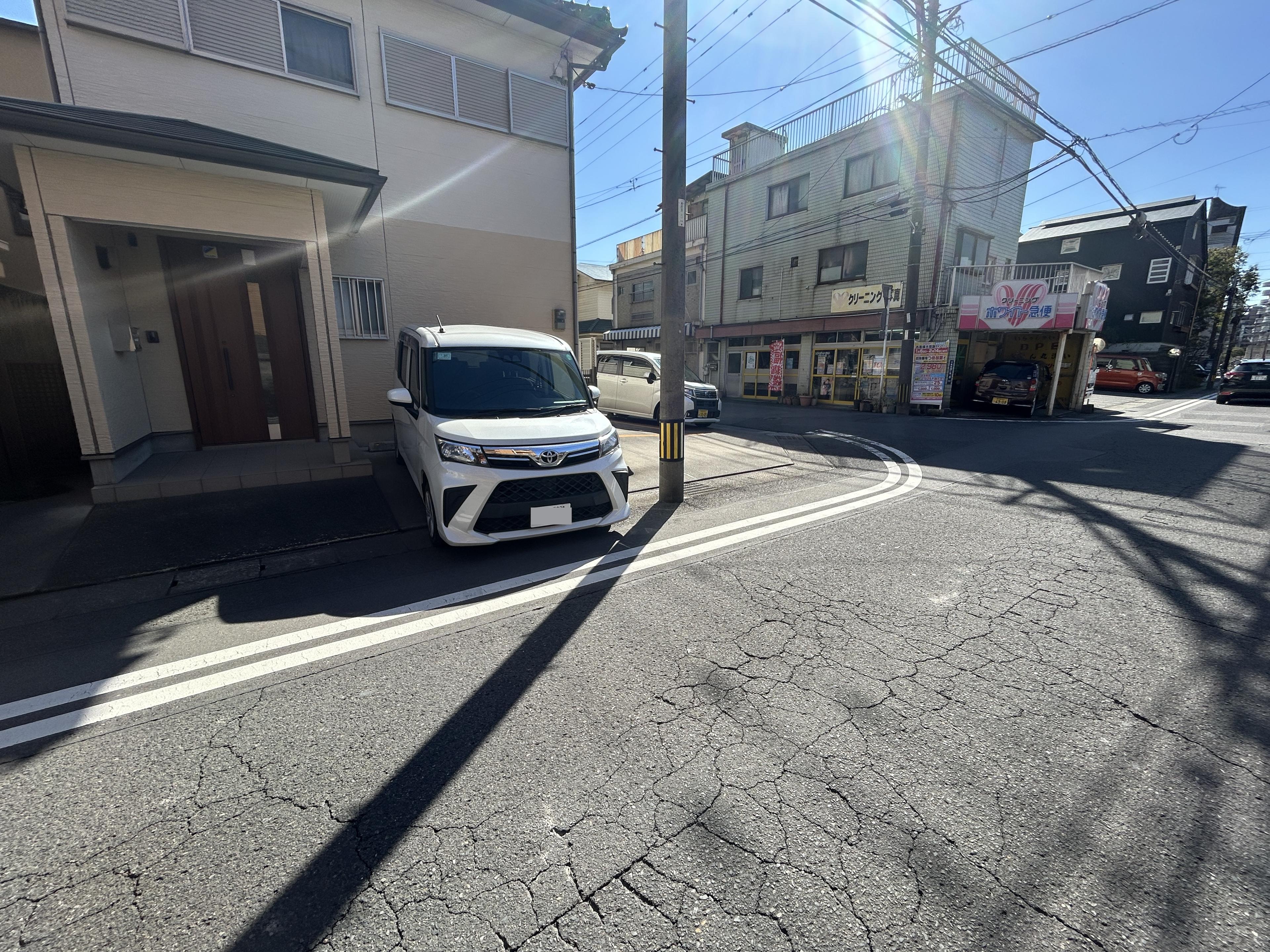 下荒田4丁目6番駐車場の外観・駐車場イメージ3枚目