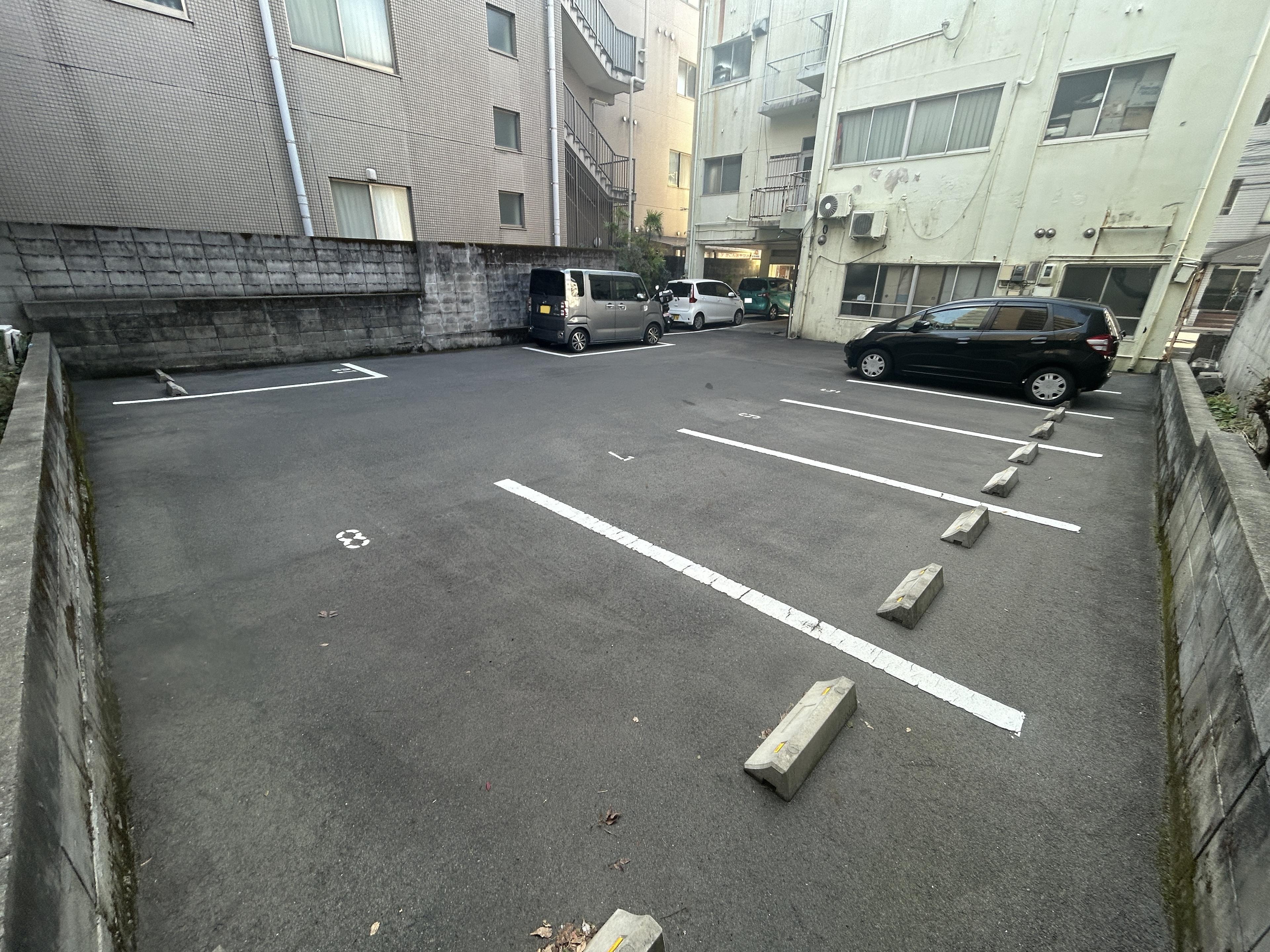 ｵｰﾄ･ｽｸｳｪｱｰ西千石Ⅱの外観・駐車場イメージ3枚目