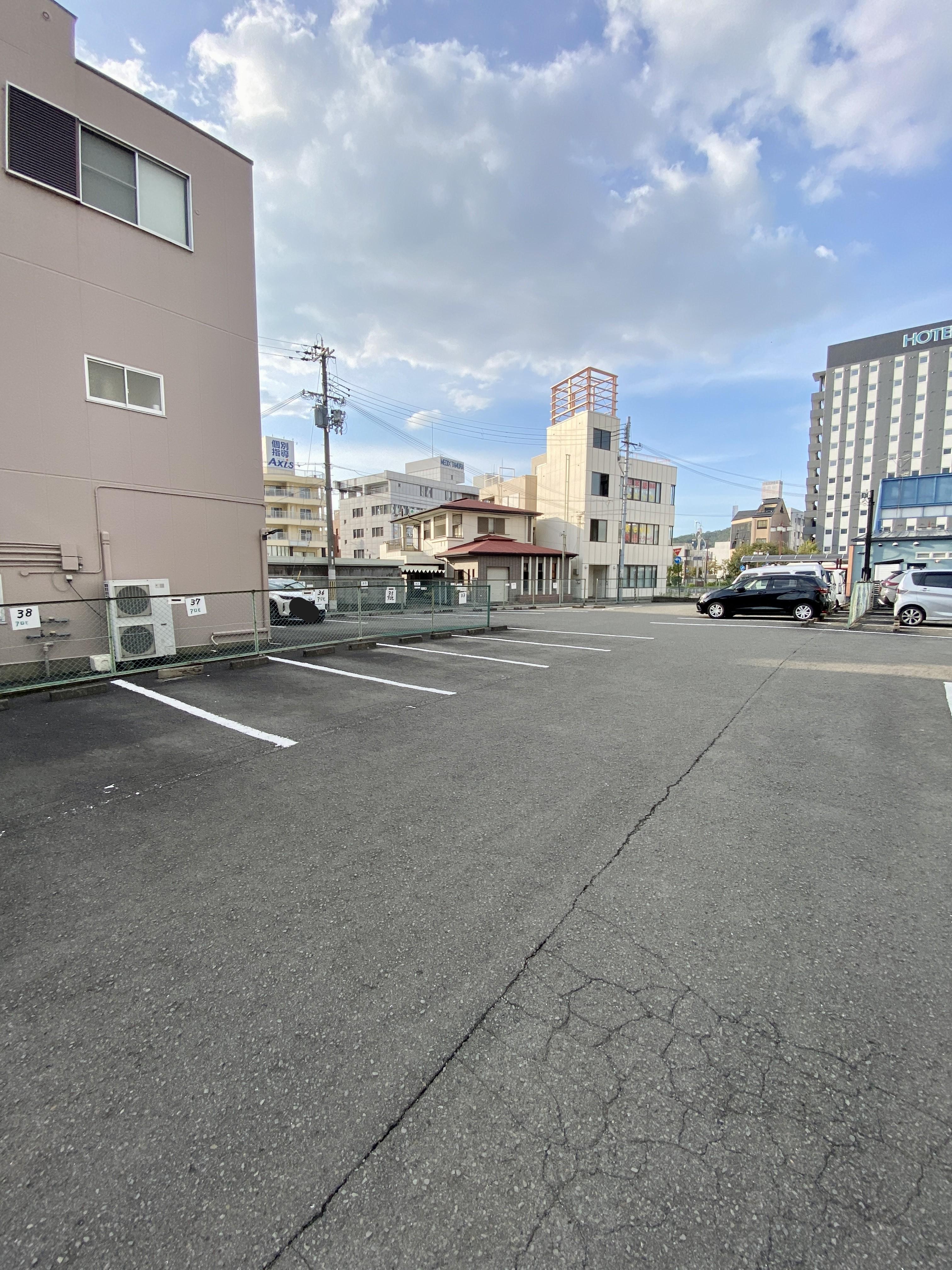 駅前パーキングの外観・駐車場イメージ2枚目