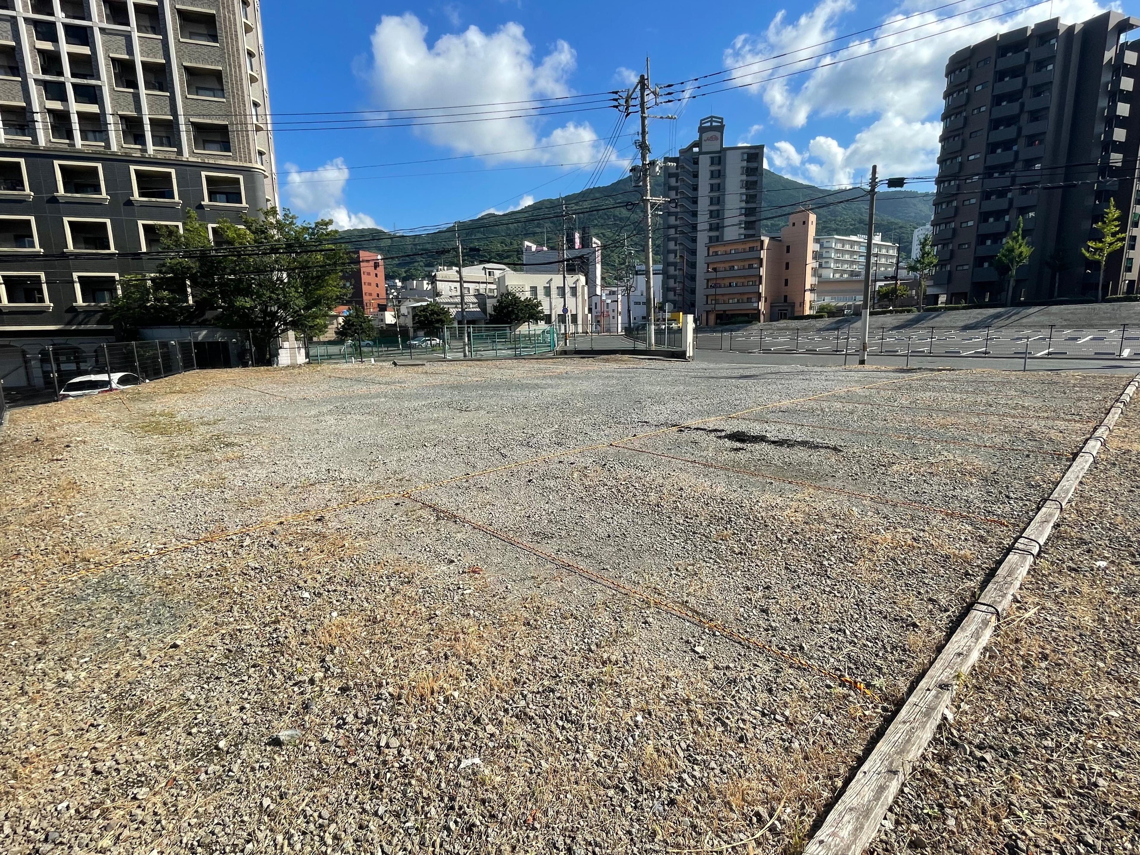 ジョイフル西本町月極駐車場№２の外観・駐車場イメージ3枚目
