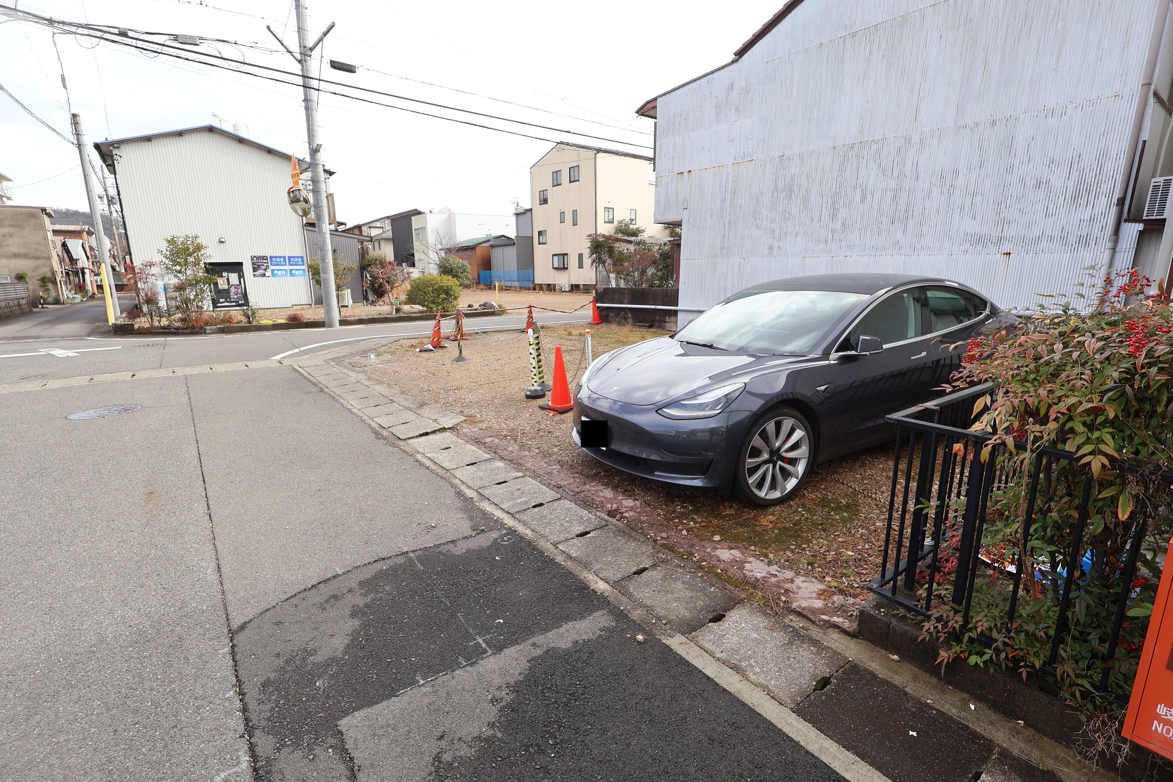 かがり火マンスリーパーキングの外観・駐車場イメージ2枚目