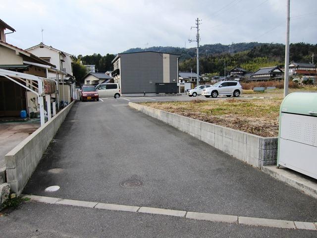 レーブシャトーⅡ(30802)の外観・駐車場イメージ1枚目