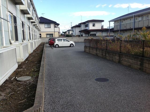 スカースデール(22668)の外観・駐車場イメージ1枚目
