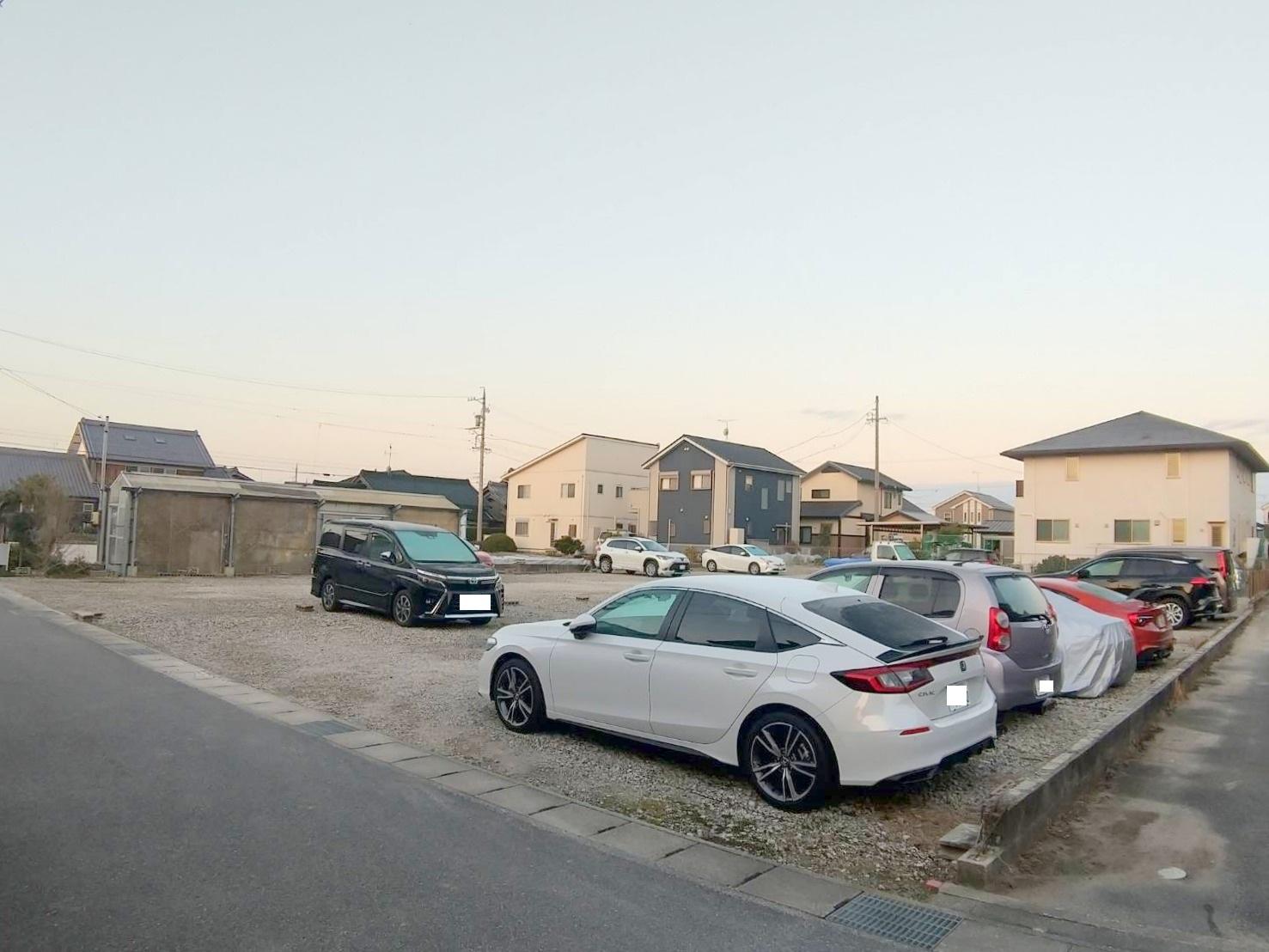 六ツ野園駐車場の外観・駐車場イメージ1枚目