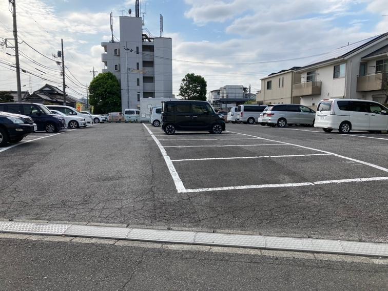 茗荷屋駐車場の外観・駐車場イメージ2枚目