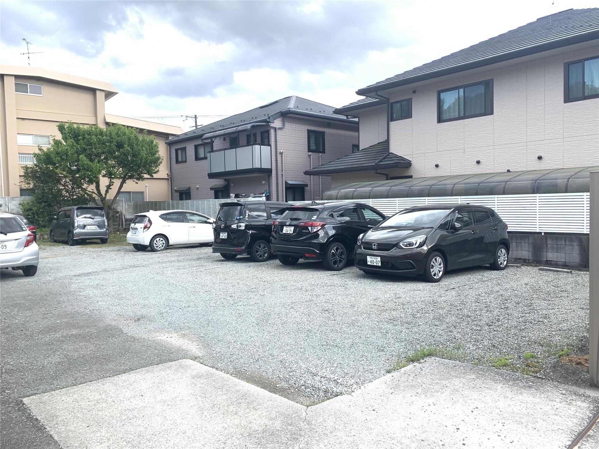 中山寺3-4パーキングの外観・駐車場イメージ1枚目