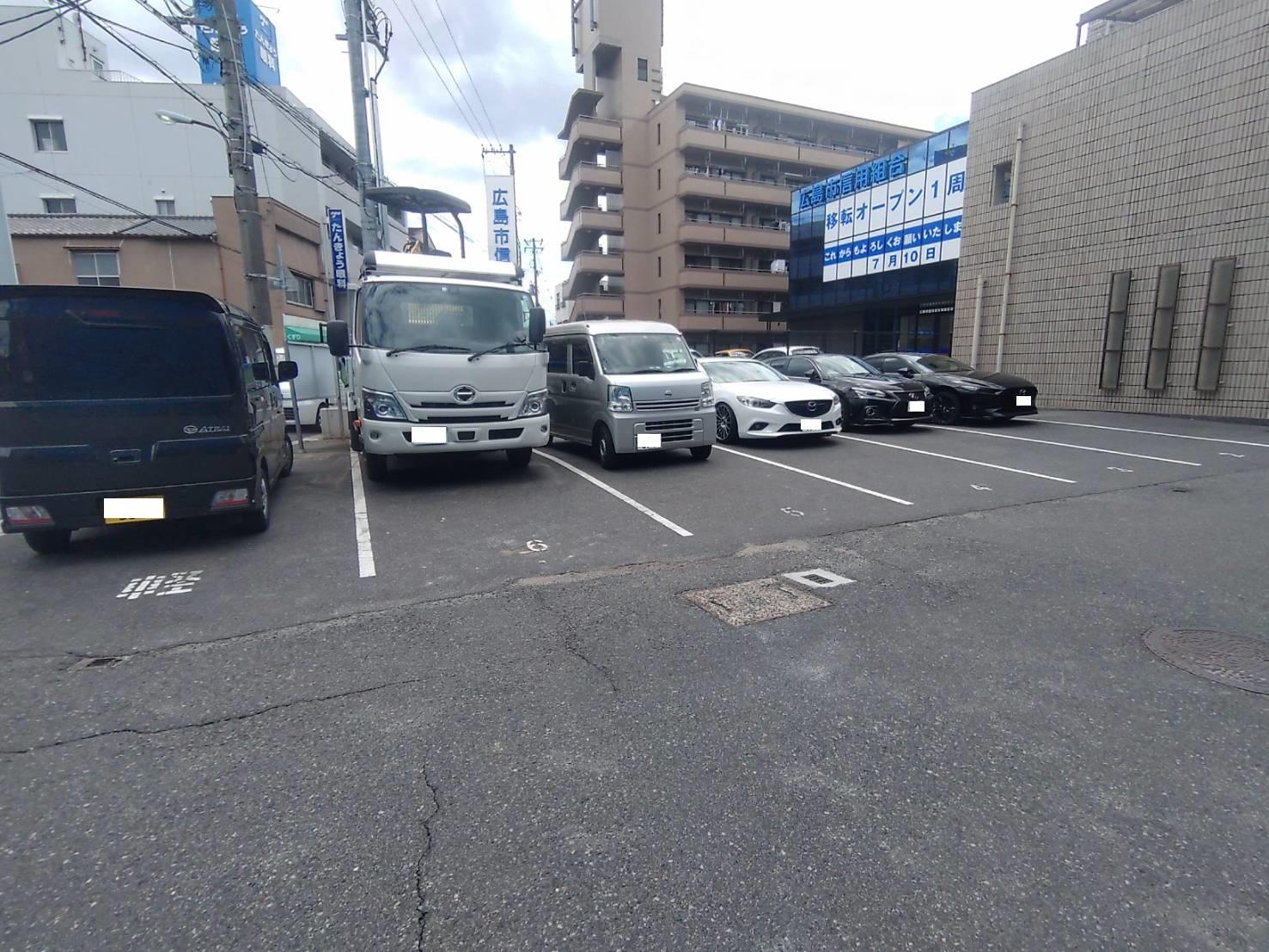 新町林ガレージの外観・駐車場イメージ2枚目
