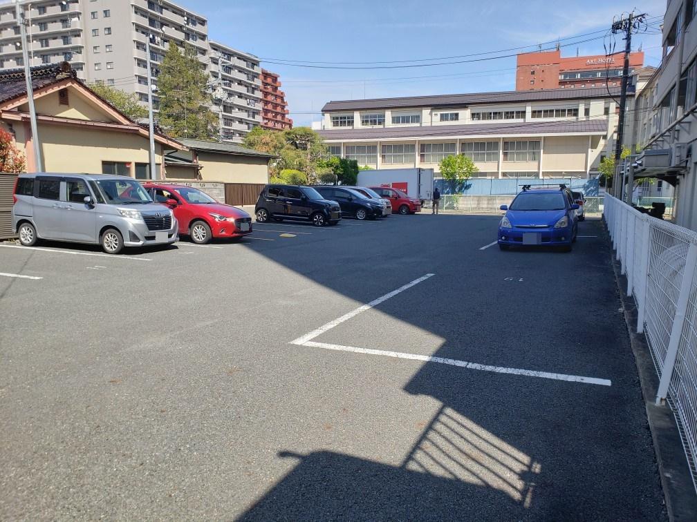 ﾓｰﾀｰﾌﾟｰﾙ桜城の外観・駐車場イメージ2枚目