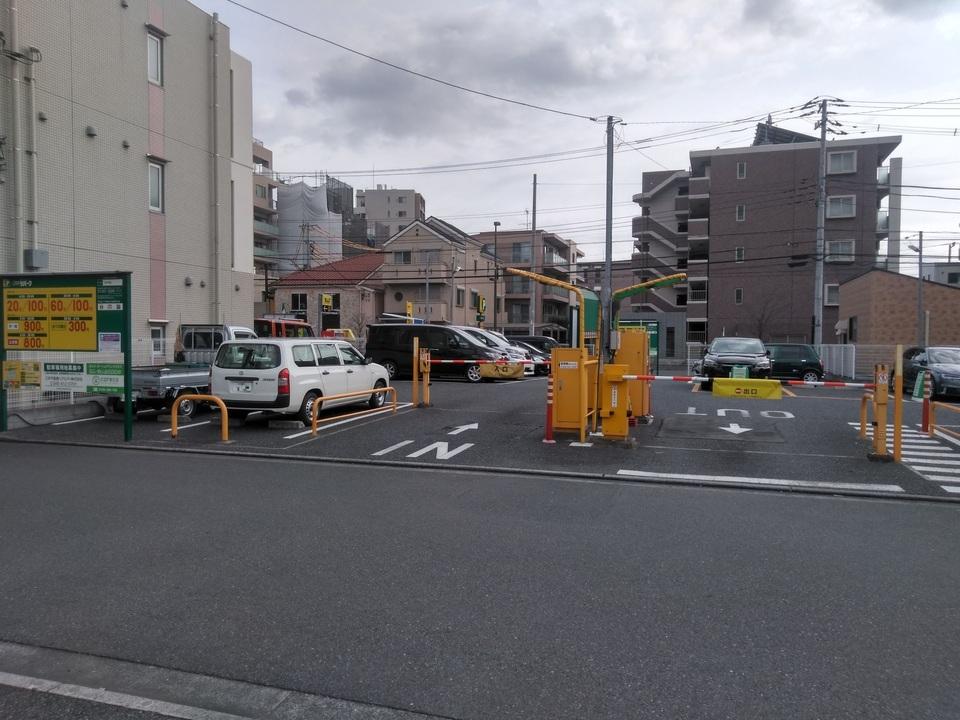登戸第６の外観・駐車場イメージ1枚目