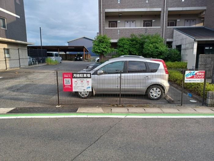 リンツ宇治ガレージの外観・駐車場イメージ2枚目