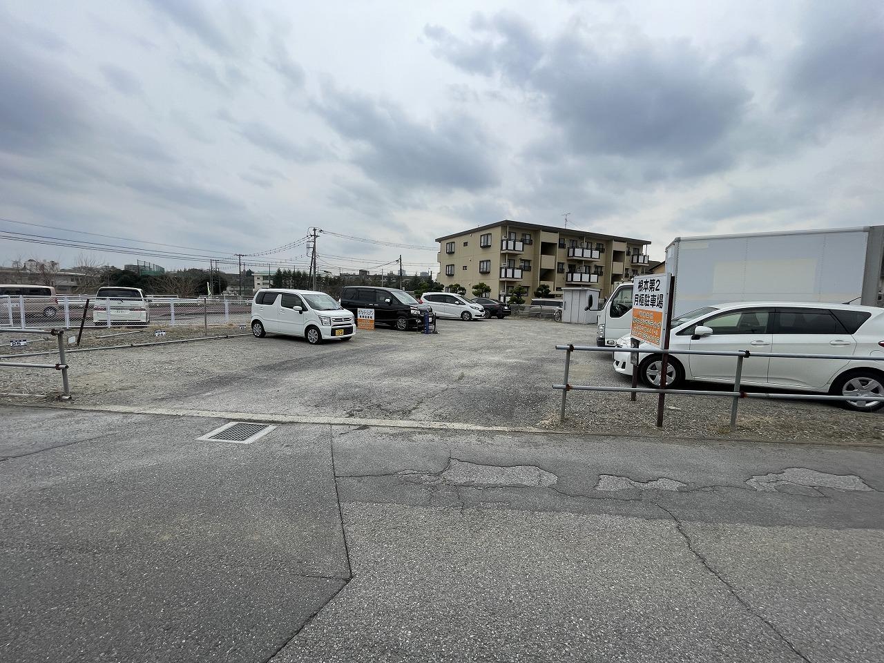 根本第二月極駐車場の外観・駐車場イメージ2枚目