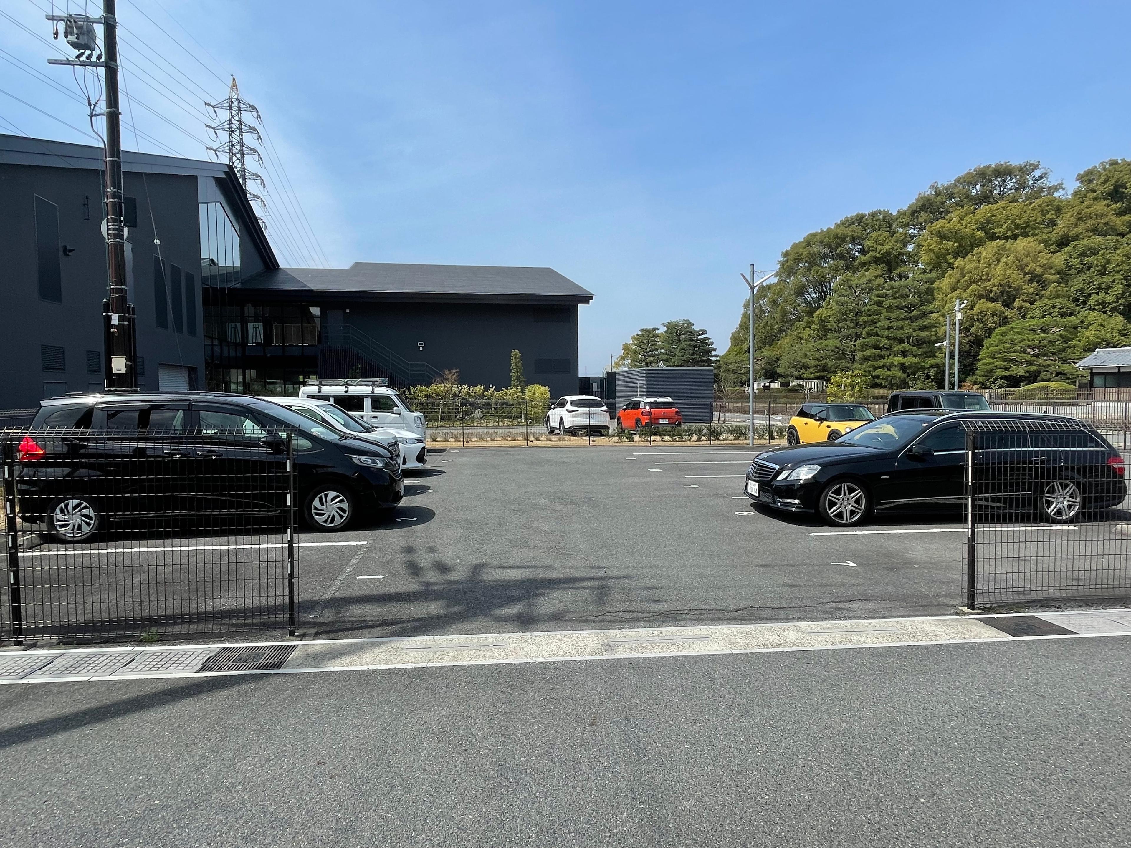 菟道丸山ガレージの外観・駐車場イメージ2枚目