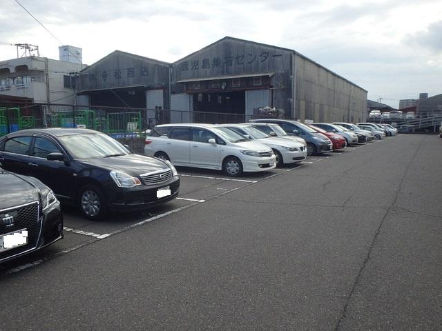 大津倉庫月極駐車場の外観・駐車場イメージ1枚目