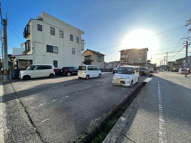 長山駐車場の外観・駐車場イメージ2枚目