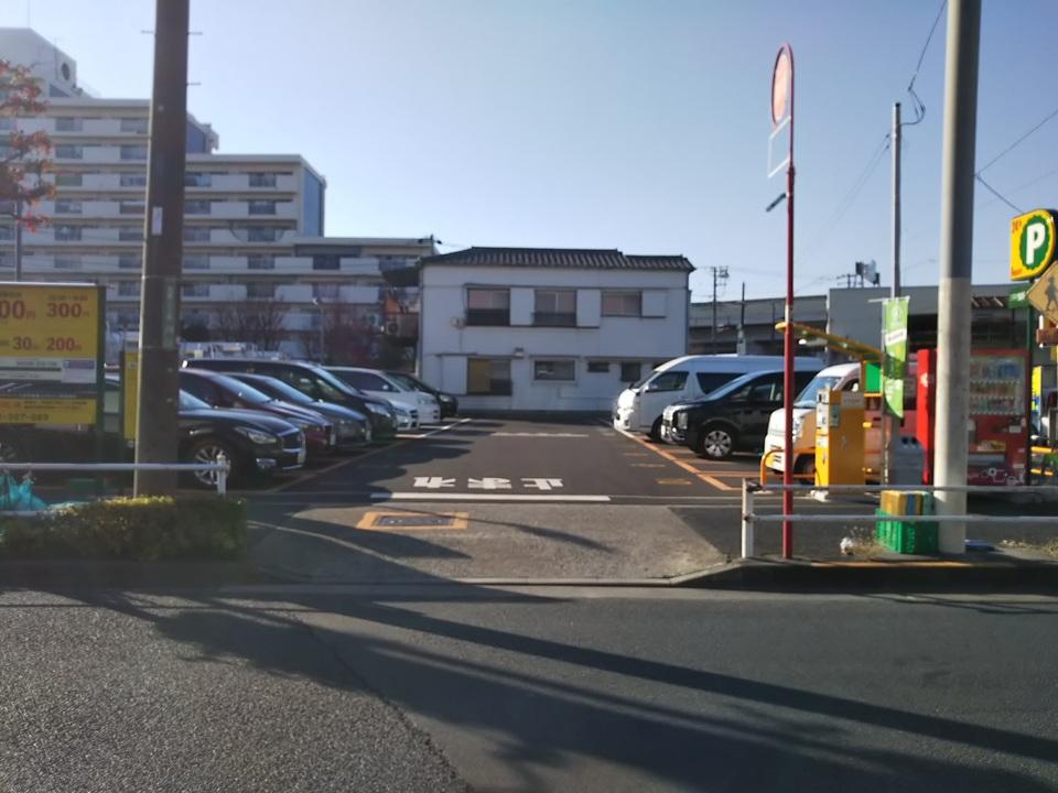 足立加賀２丁目第２の外観・駐車場イメージ1枚目