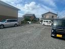 釈迦堂ガレージの駐車場