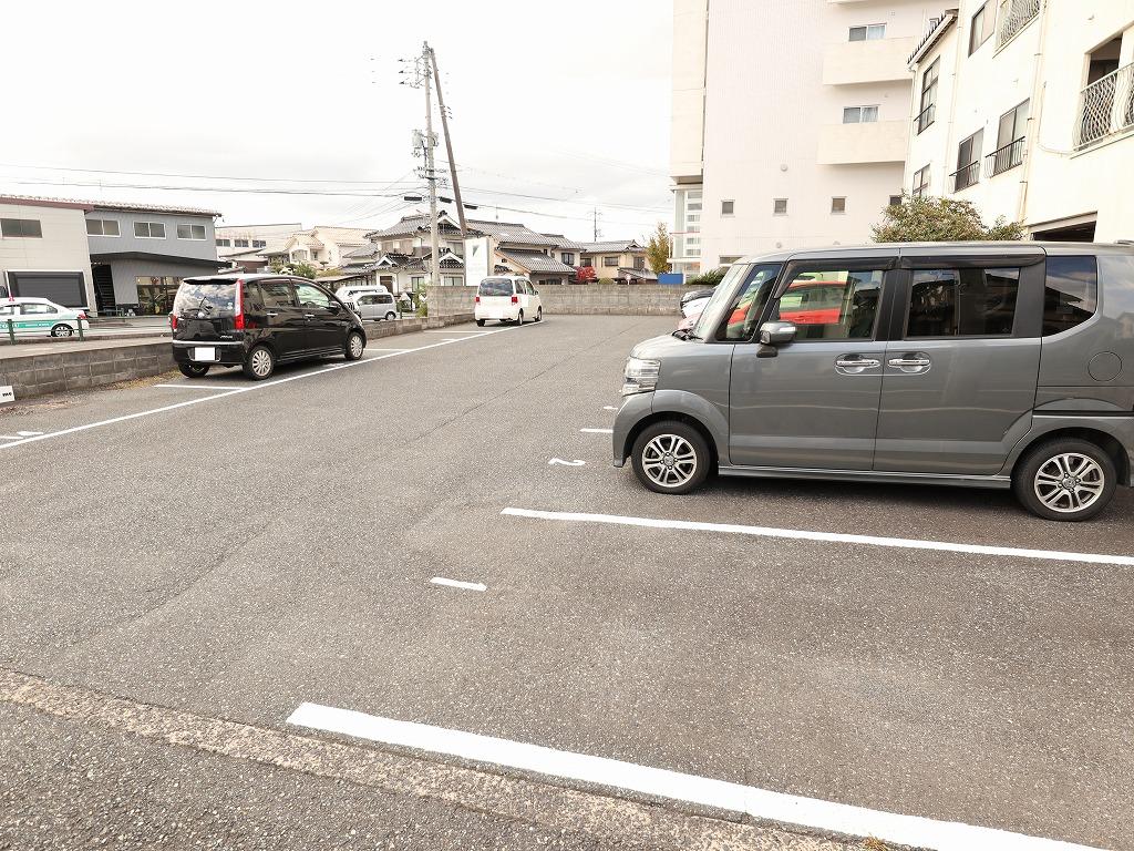 寿町761駐車場の外観・駐車場イメージ2枚目